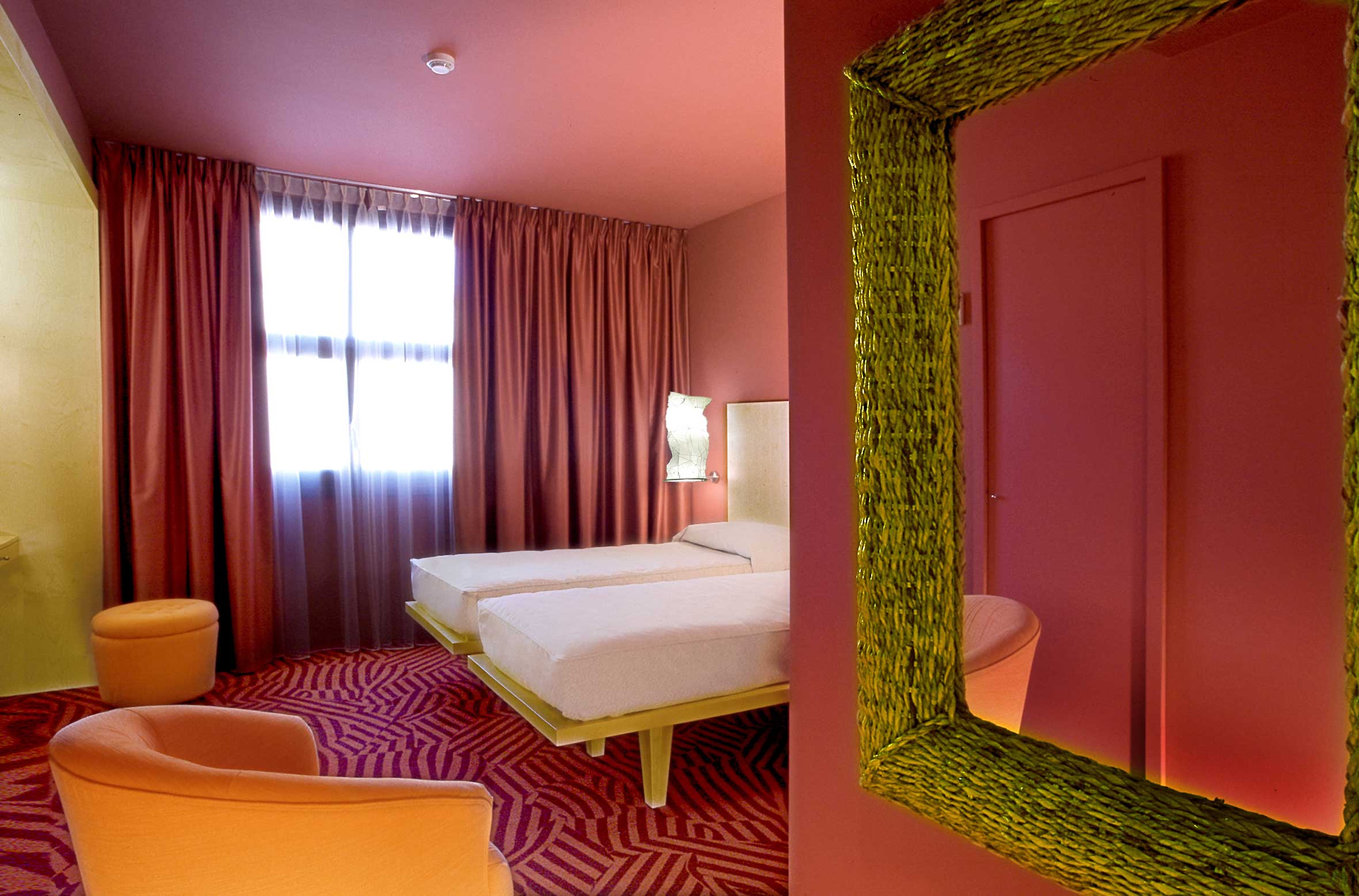 hotel-classic-contemporary-modern