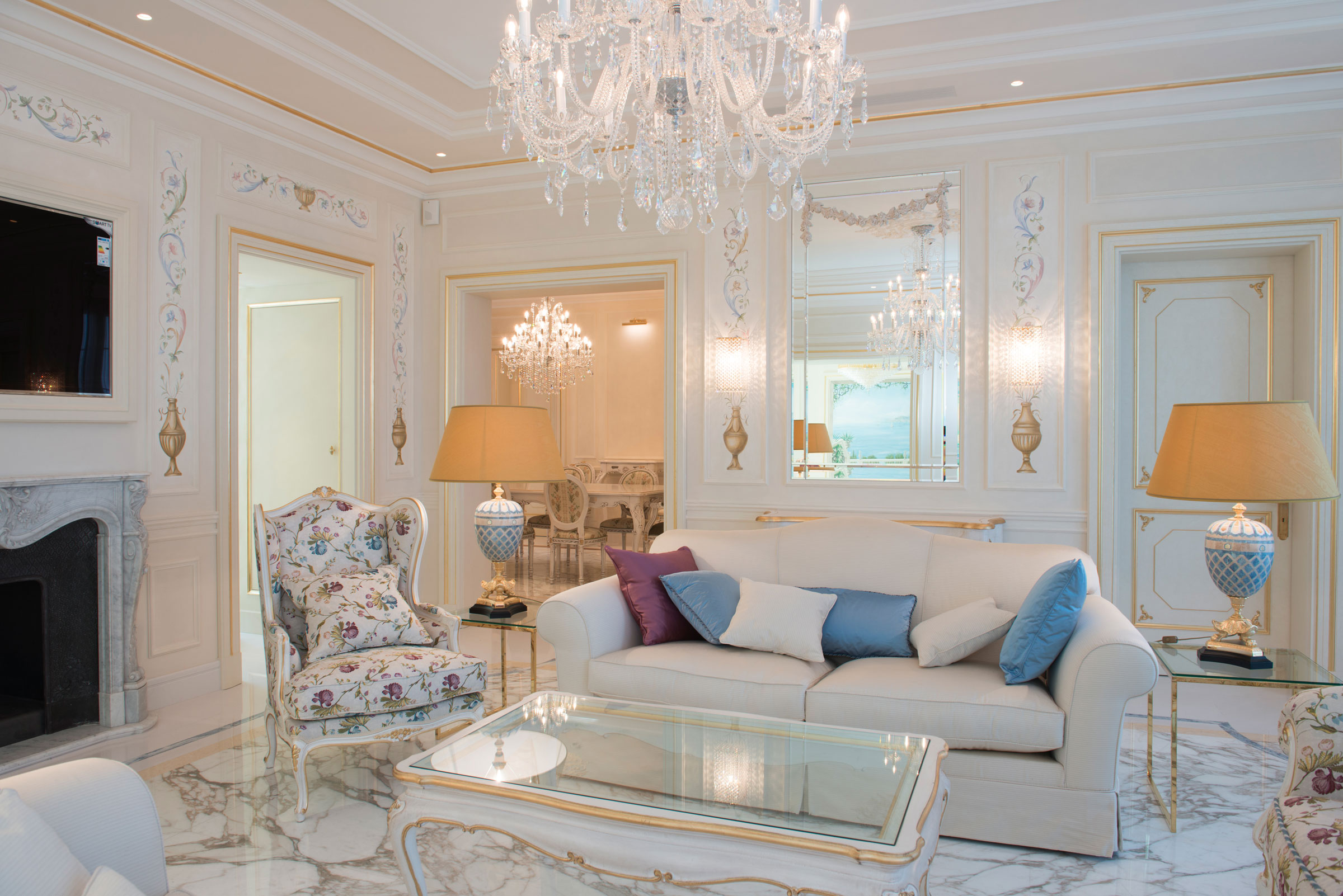 home luxury furniture