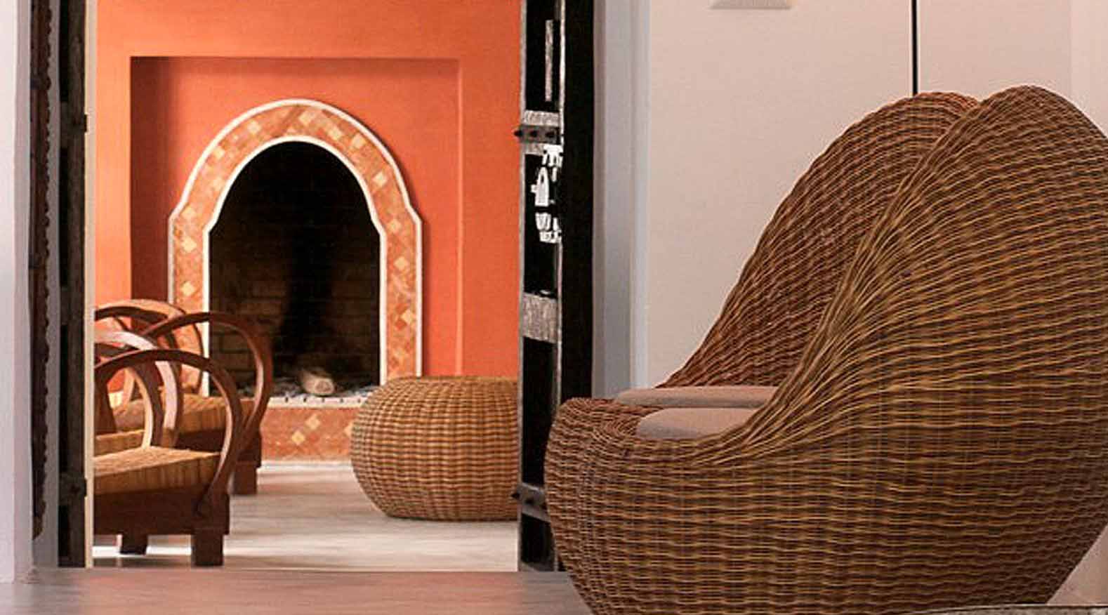 Musilli precious bespoke joinery, precious millwork,  refined bespoke furniture.